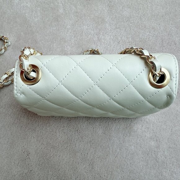 Simons Small Quilted Smooth Leather Bag in Ivory/Cream - Picture 8 of 11